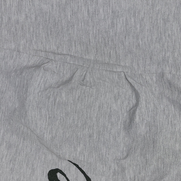 V-neck maternity T-shirt - Picture 4 of 5